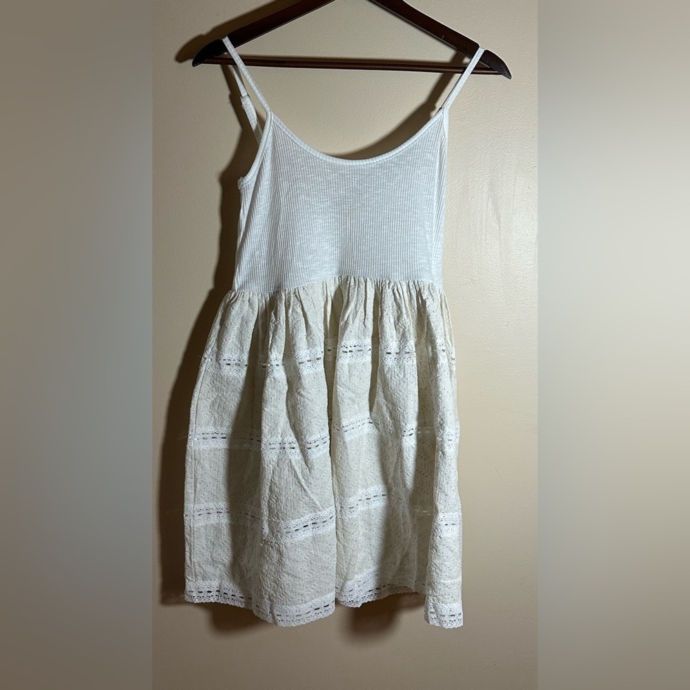 NWOT POL Fabric Block Eyelet Dress Cream Small - Picture 6 of 11